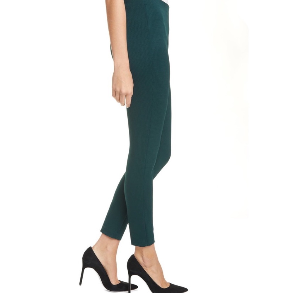 HUGO BOSS
Telestana Slim Ankle Pants